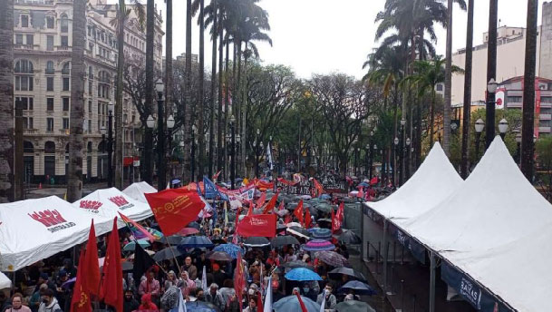 Em todas as regiões do país, houve manifestação contra o governo genocida de Bolsonaro